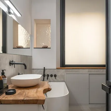 Διαμέρισμα Maison Di Lusso Con 3 E Terrazzo Privato A 5 Min Da Piazza Maggiore