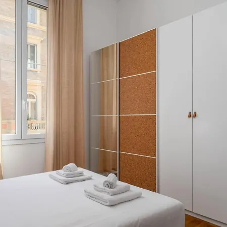 Maison Di Lusso Con 3 E Terrazzo Privato A 5 Min Da Piazza Maggiore Διαμέρισμα