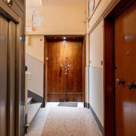 Maison Di Lusso Con 3 E Terrazzo Privato A 5 Min Da Piazza Maggiore Διαμέρισμα *