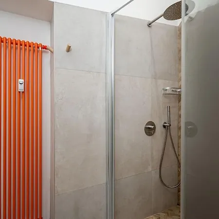 Maison Di Lusso Con 3 E Terrazzo Privato A 5 Min Da Piazza Maggiore Διαμέρισμα